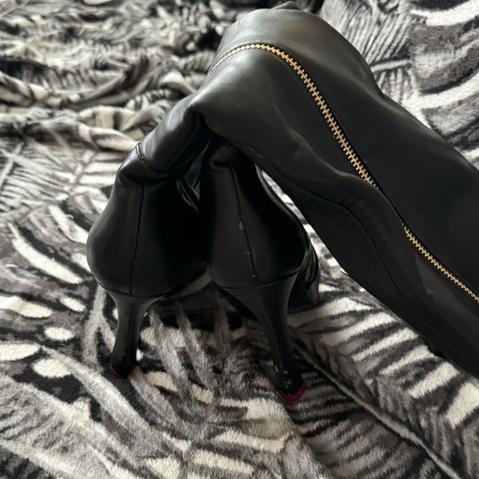 Kozaki na wysokim obcasie i platformie love moschino rozmiar 38 czarne