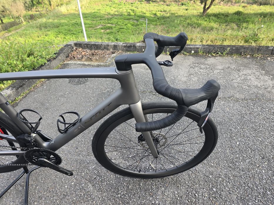 Scott addict rc team 7kg L semi nova