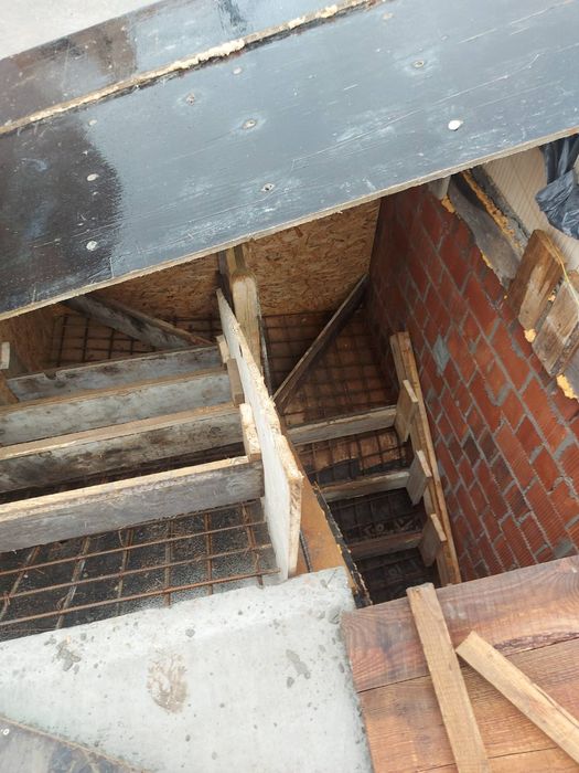 Виконуєм монолітні сходи