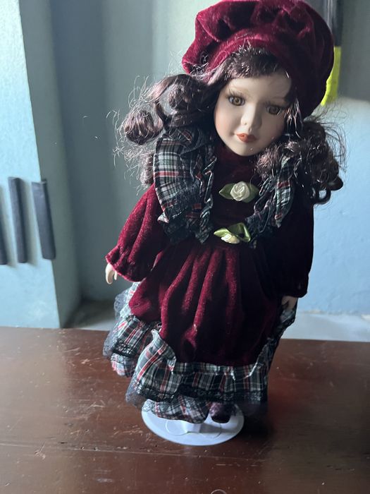 Boneca de porcelana
