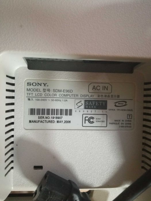 Monitor Sony SDM - E96D 19 polegadas