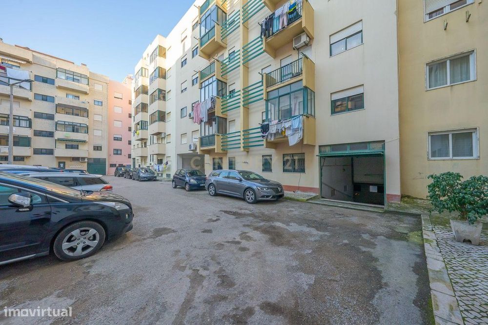 Garagem com Excelente Localização | Bairro Afonso Costa – Setúbal