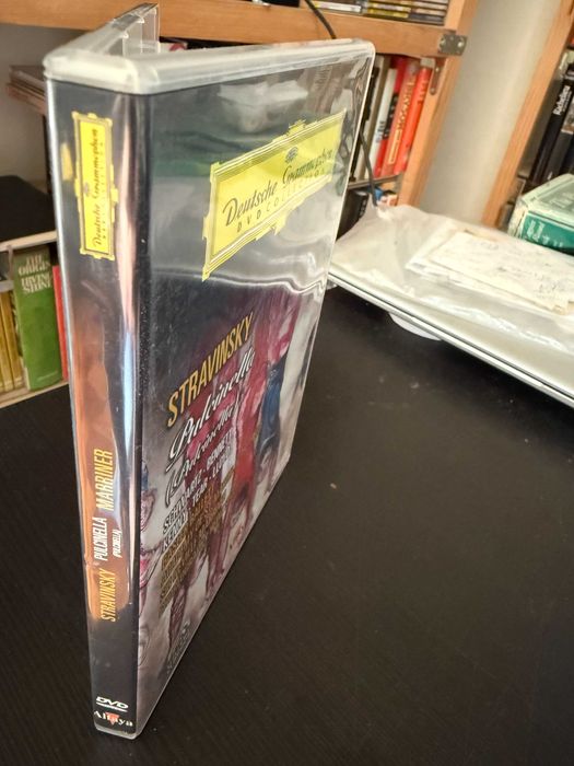 Stravinsky – Pulcinella – Kenny, Lloyd, Tear – Heinz Spoerli, Marriner