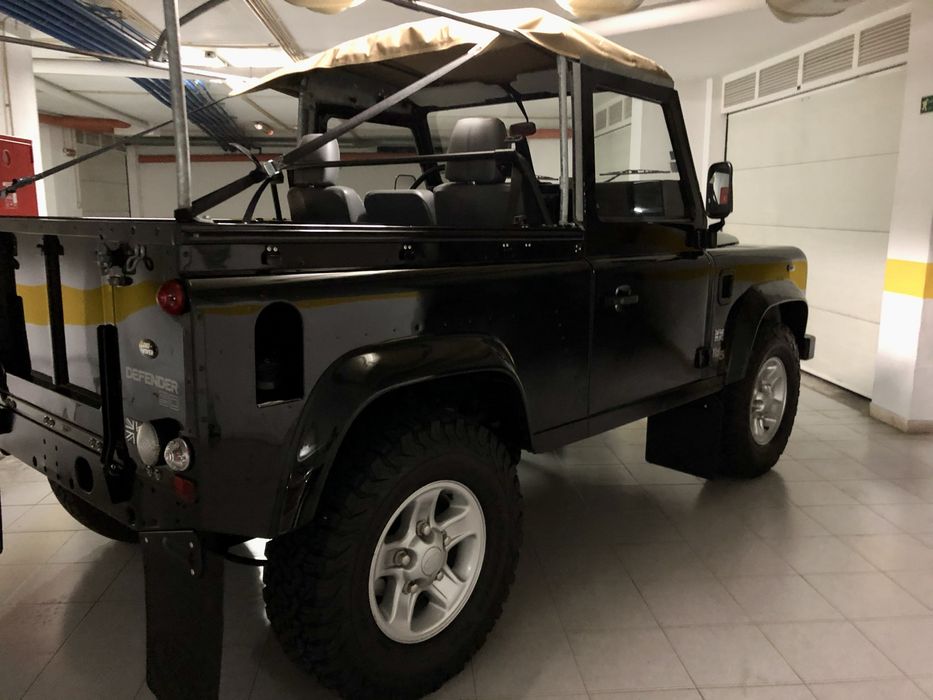 Land Rover Defender 90 - TD5 Soft Top | Nacional