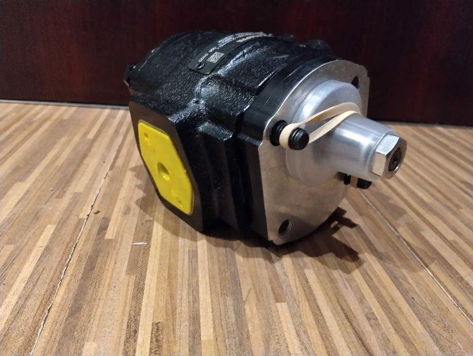 pompa hydrauliczna wacker neusor 9-10 ton