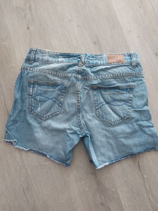 D1-32. Spodenki jeansowe jasnoniebieskie regular r.XS chillin Cropp