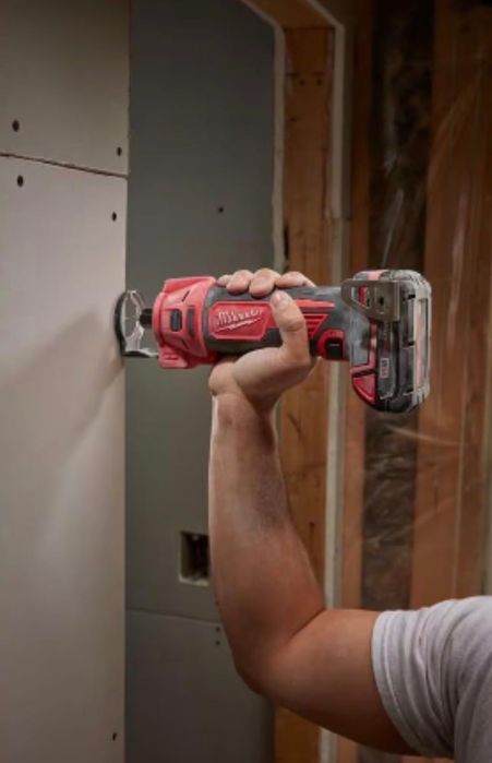 Milwaukee Tupia Gesso Cartonado