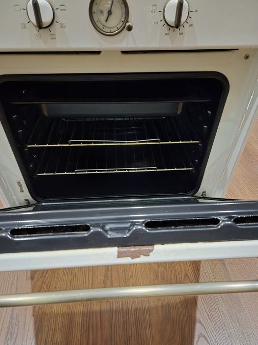 Духова шафа ARISTON (Черкаси