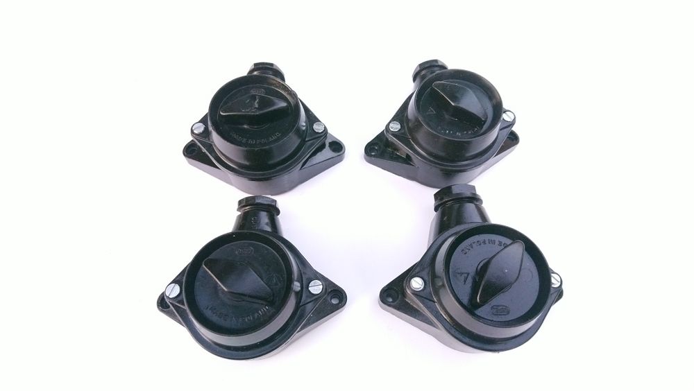 Șchodowy włącznik bakelitowy czarny natynkowy hermetyczny