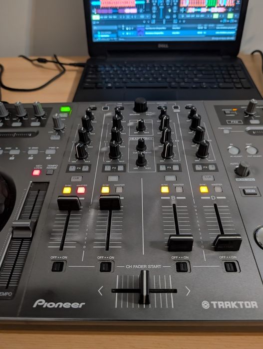 Kontroler  Pioneer DDJ T1