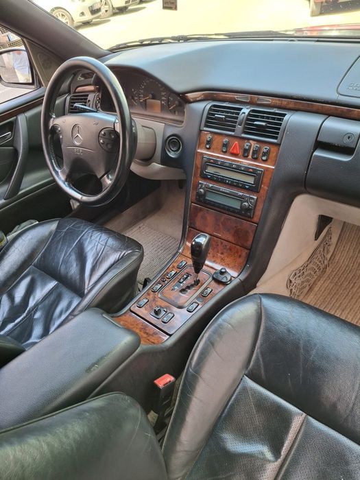 Mercedes-benz E 270 CDI elengance