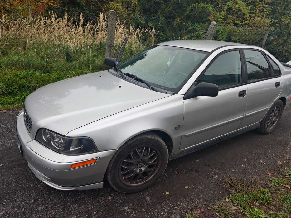 Volvo S40
