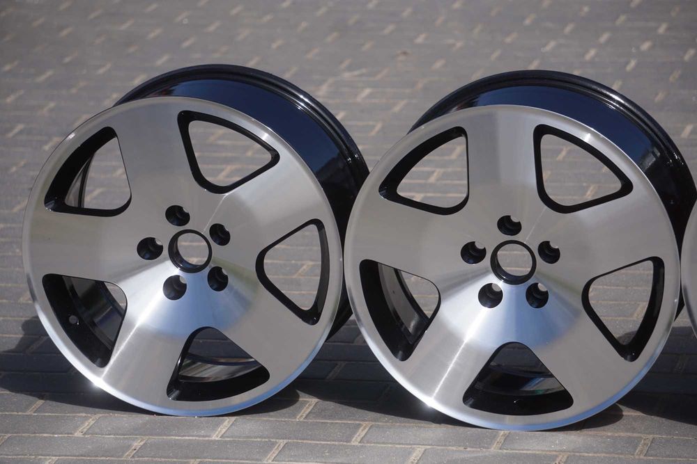 Alufelgi oryginał AUDI 4B3601025D 5x112 8Jx17 et35 cb57,1mm w czarnym lakierze, front cnc