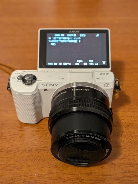 Câmera Sony a5000