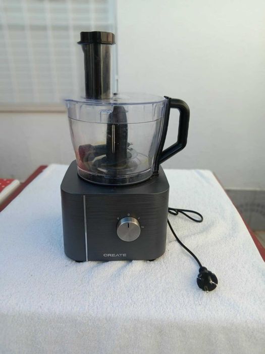 Batedeira Create em bom estado