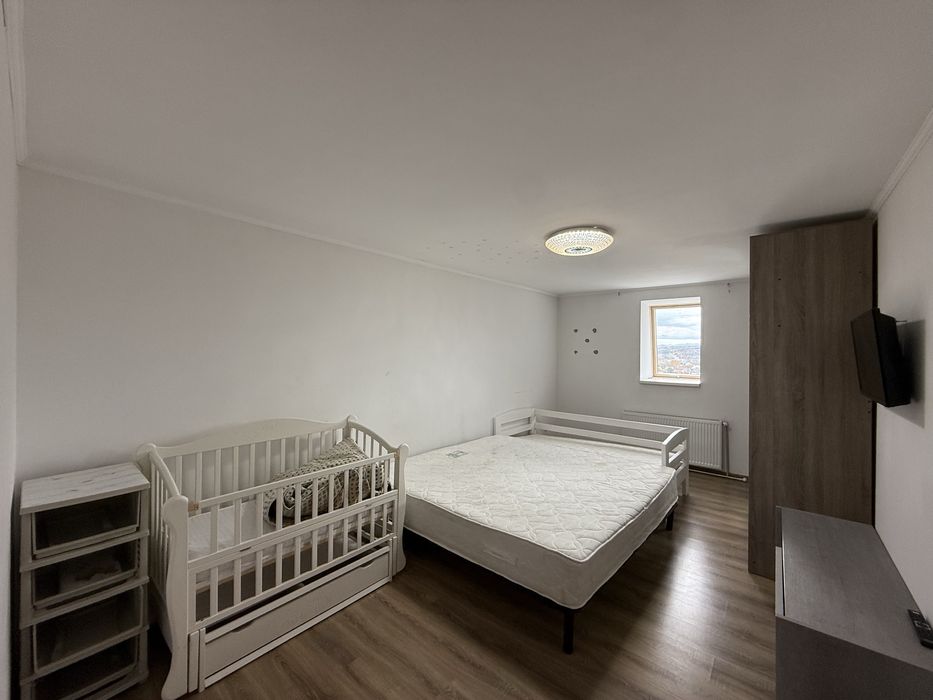 Продам 2к квартиру в новобудові з ремонтом меблями та технікою.