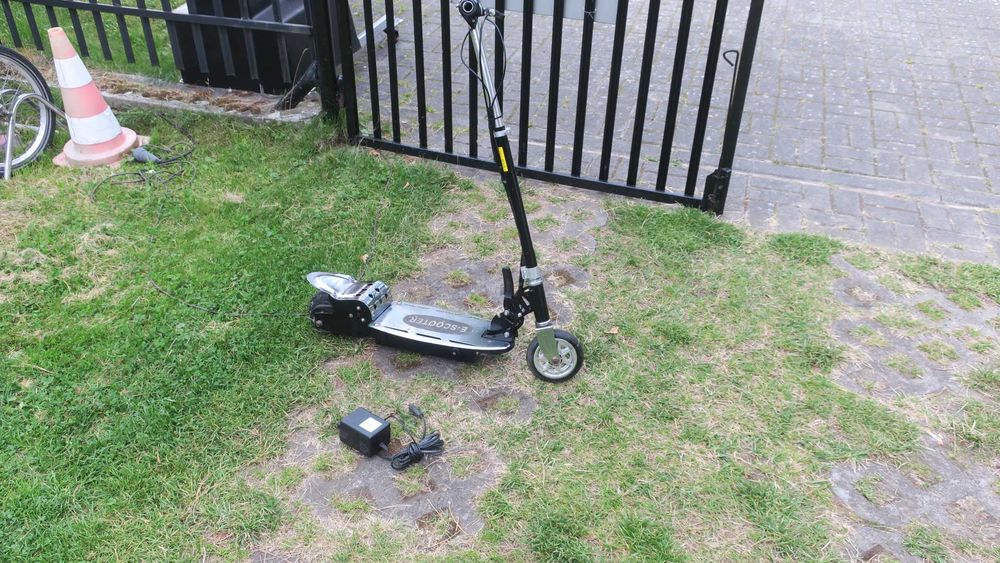 Hulajnoga elektryczna E-Scooter dziecięca