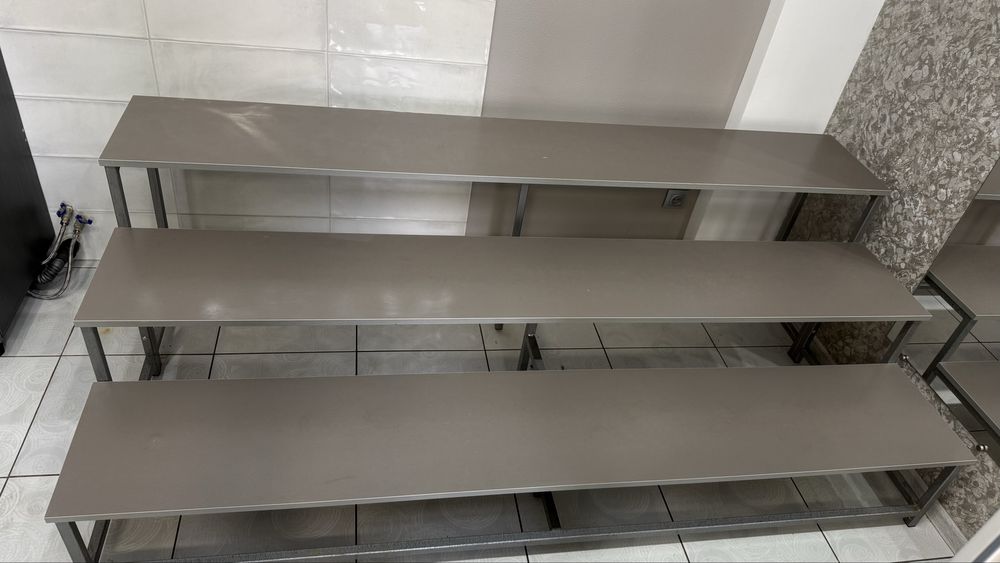 Стелаж-гірка для квіткового магазину