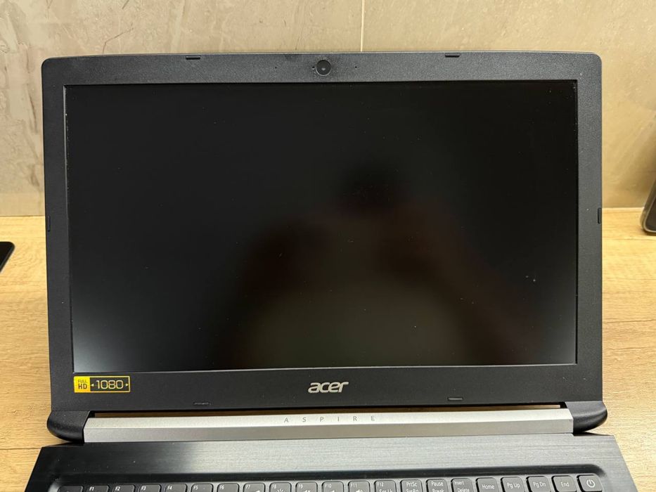 Продам ноутбук Acer Aspire 7 (A715-72G-513X) з SSD
