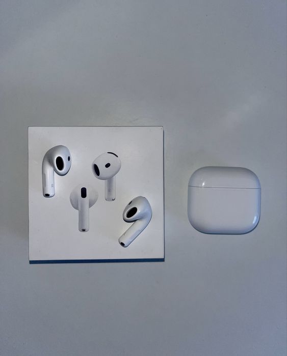 AirPods 4 com Cancelamento Ativo de Ruído (ANC) — Originais