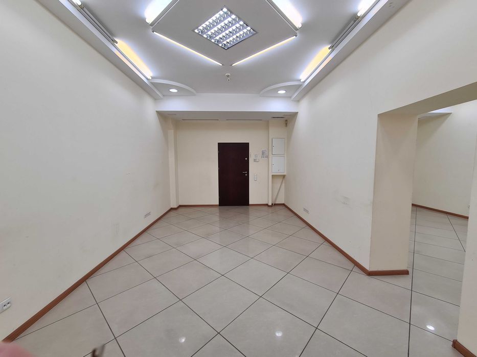 Сдам в аренду кабинет-офис3х 25+25+25КВ.М( БЕЗ КОМИССИЙ)
