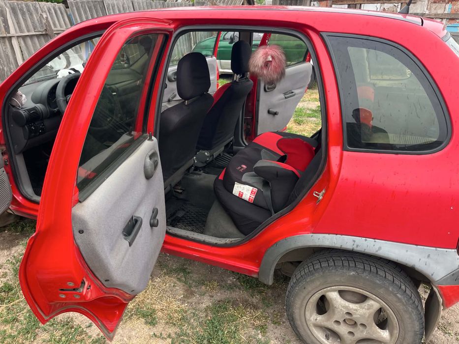 Автомобіль Opel Corsa