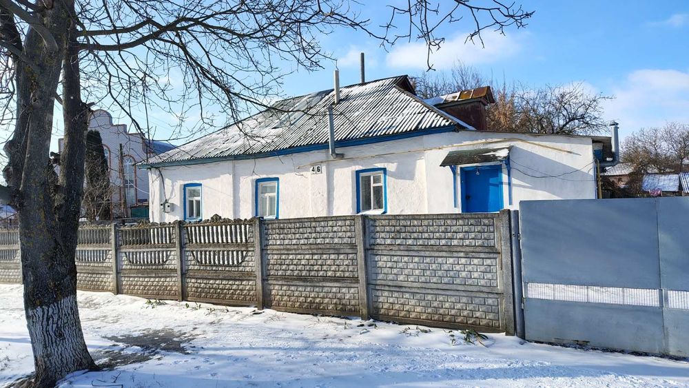 Продається пів будинку 45 м² по вул., Успенська 46, центр міста