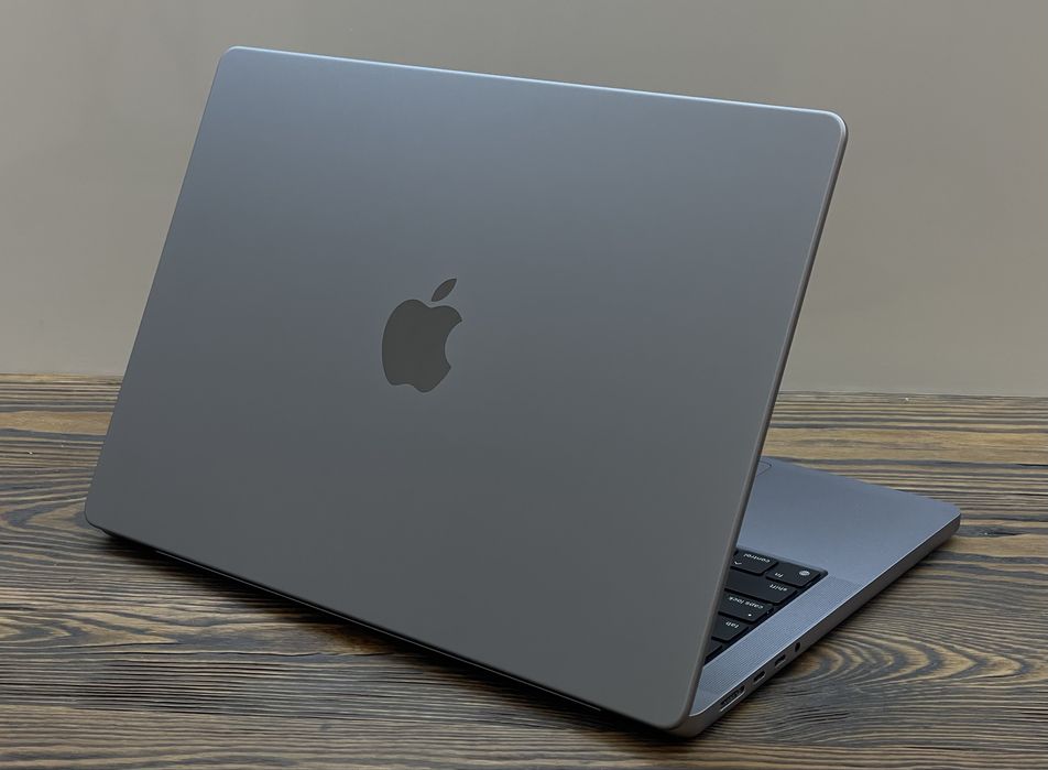 MacBook Pro 14 M1 Pro 16/512 Gb Space Gray (MKGP3)  Магазин Гарантія
