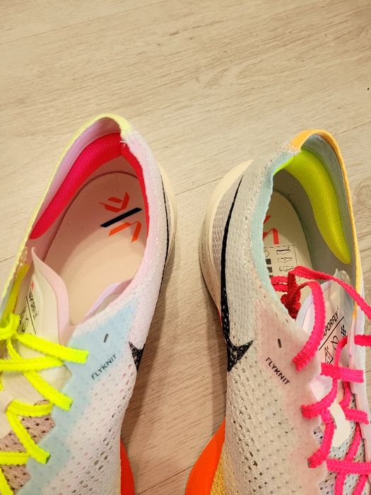 Кроссовки NIKE ZoomX Vaporfly NEXT % 3 нові original