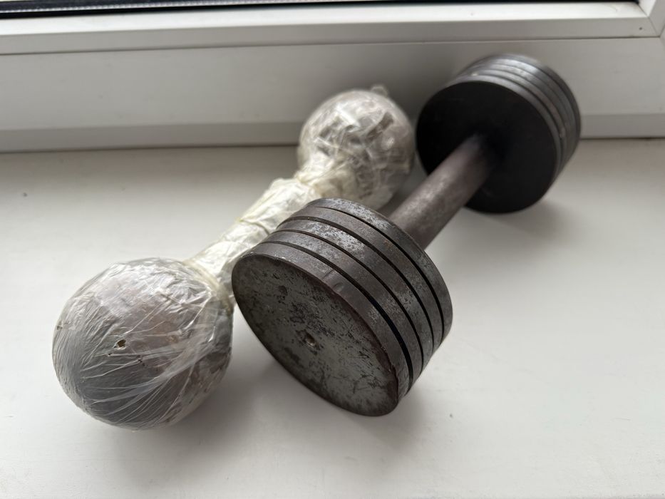 Гіря чавунна - 24 кг , гантелі - ссср