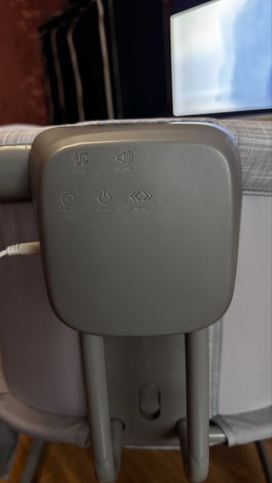 Ліжко-качалка, укачуючий центр