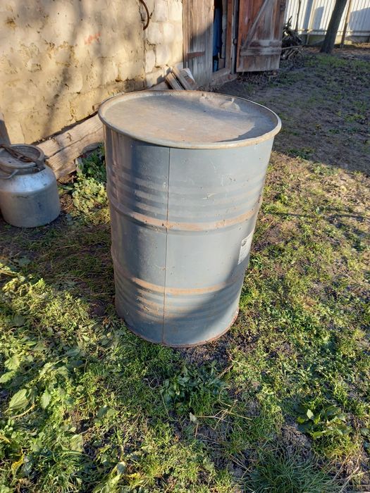 Металеві бочки,200 л