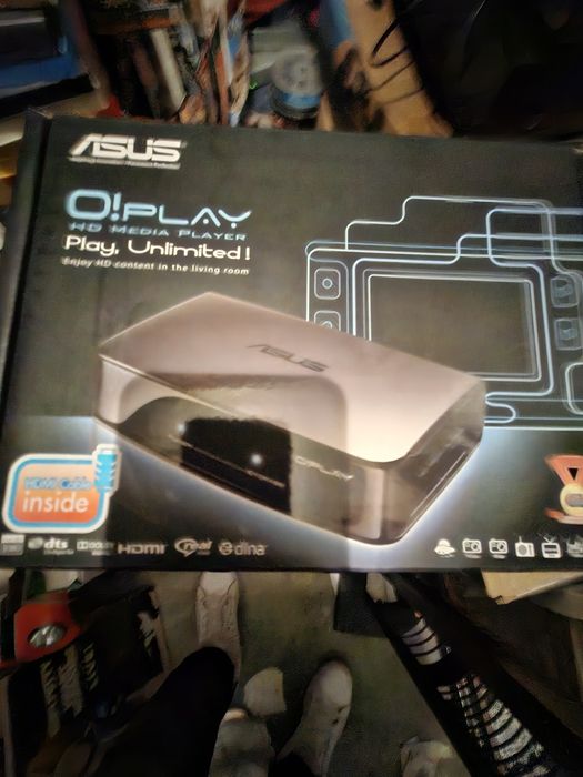 Box Asus media player HD.
