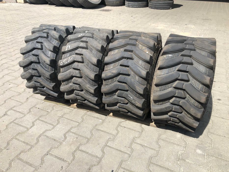 Opony używane przemysłowe 26x12.00-12 CAMSO SKS 532