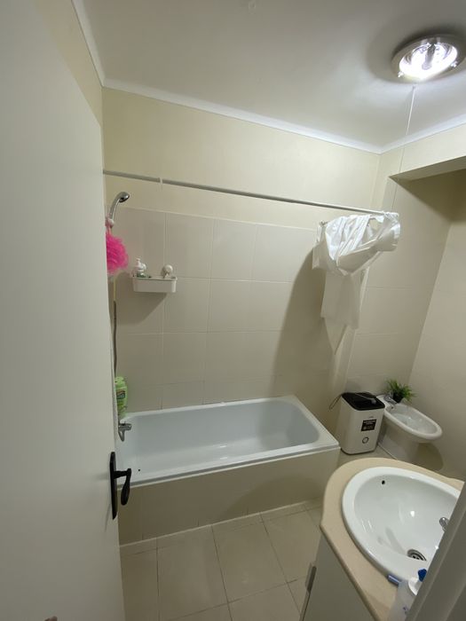 Quartos Remodelados com Cama de Casal – A 5 min do Braga Parque