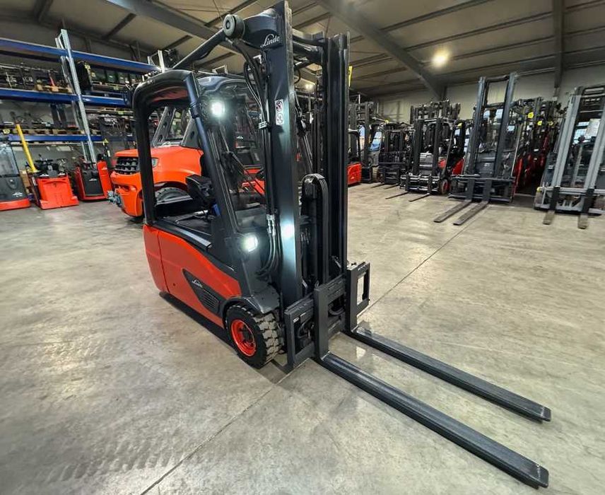 Empilhador Elétrico LINDE E16 EVO