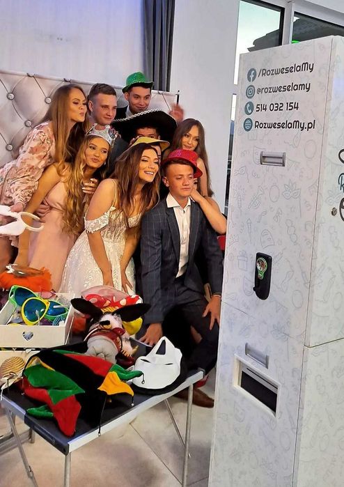 Fotobudka na wesele urodziny event fotobus fotoprzyczepa fotolustro