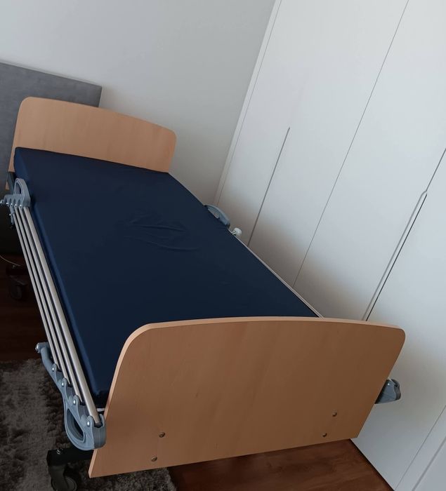 Cama hospitalar articulada