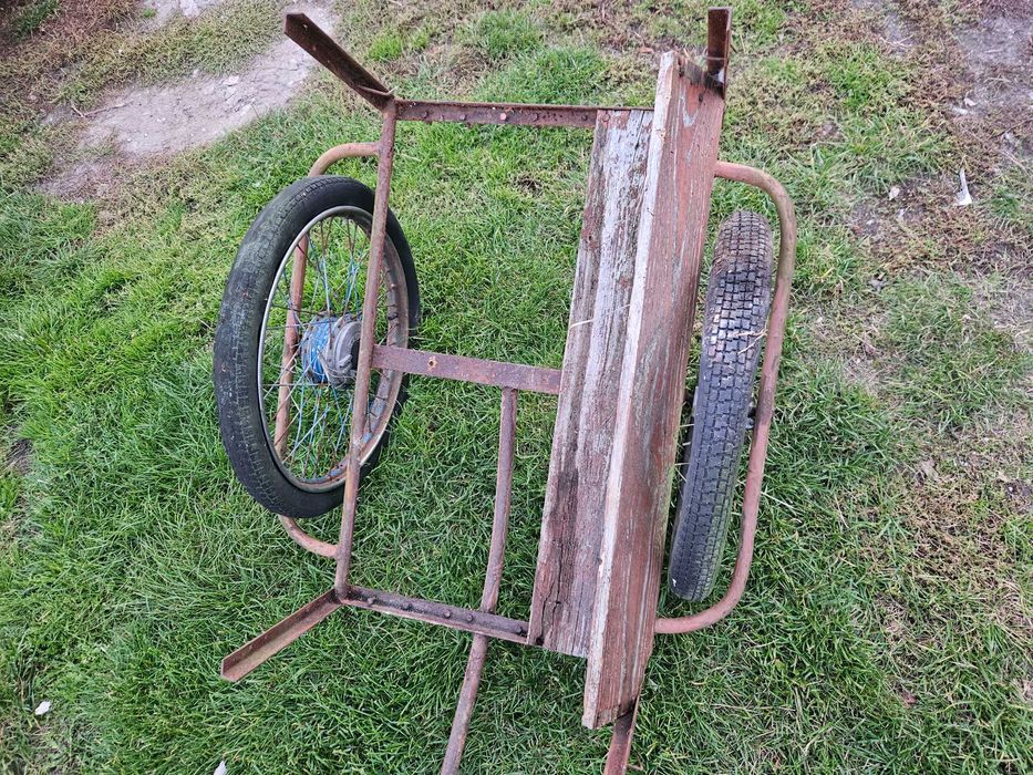 Wózek transportowy retro