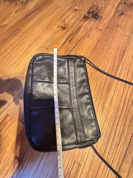 Mała czarna torebka,skóra naturalna