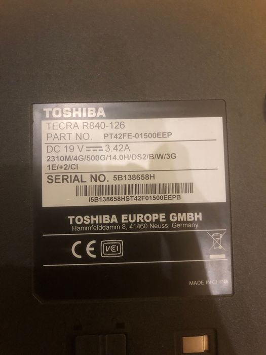 Computador Toshiba com um ligeiro problema de carregamento utilizável