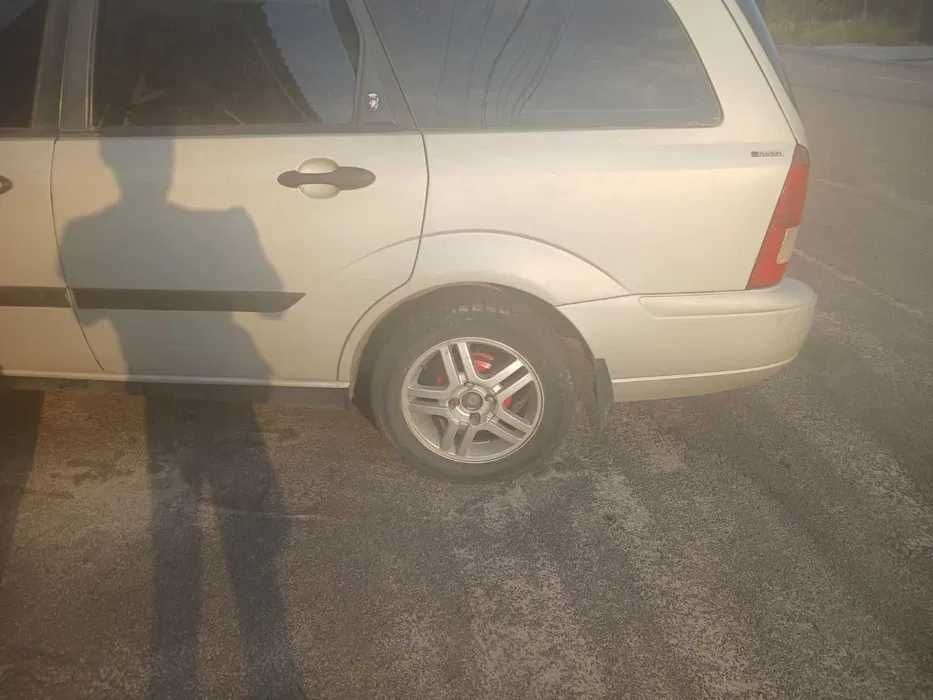 продаеться focus 2.3 газбензОбмен авто з неробочою акпп либо пирожок