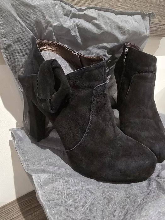 Botins Senhora camurça