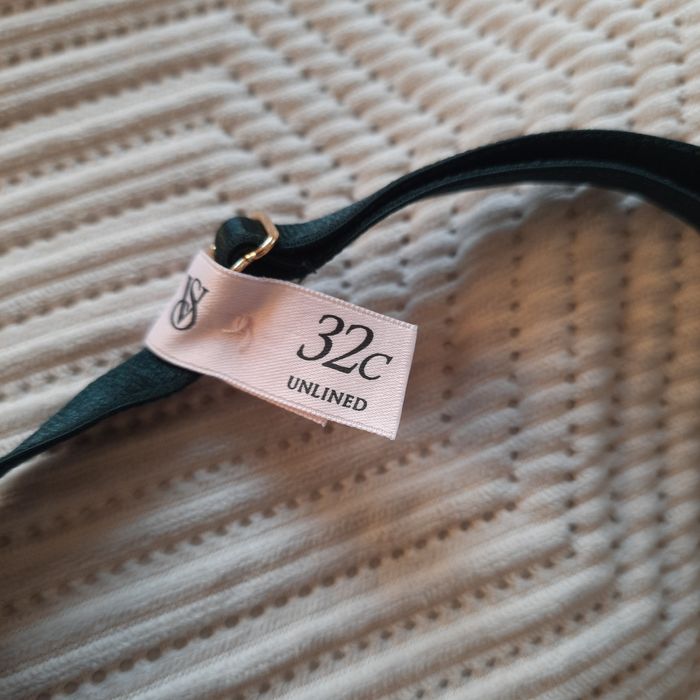 Stanik Victoria's Secret 32C