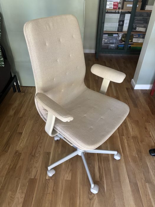 Krzesło biurowe / konferencyjne / do biurka / do komputera - MULLFJÄLLET IKEA beżowy