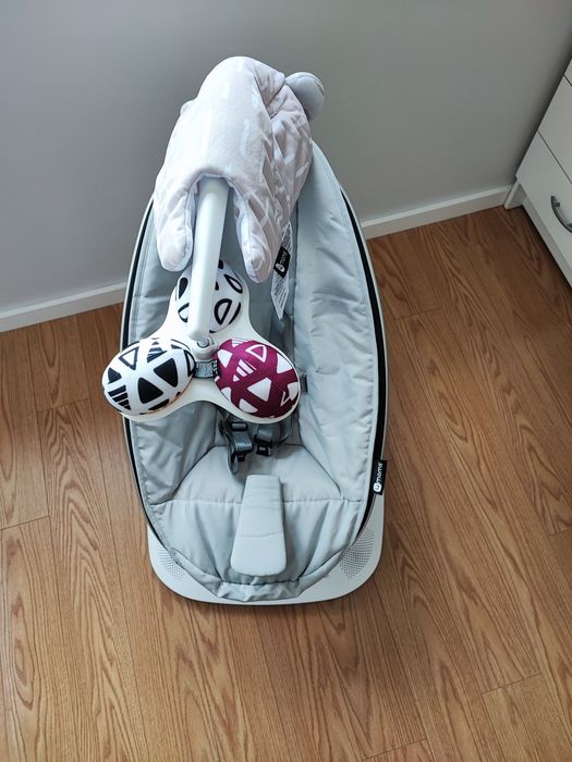 Cadeira/Baloiço 4moms mamaRoo 5.0  – Conjunto completo