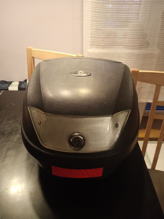 Sprzedam kufer do skutera