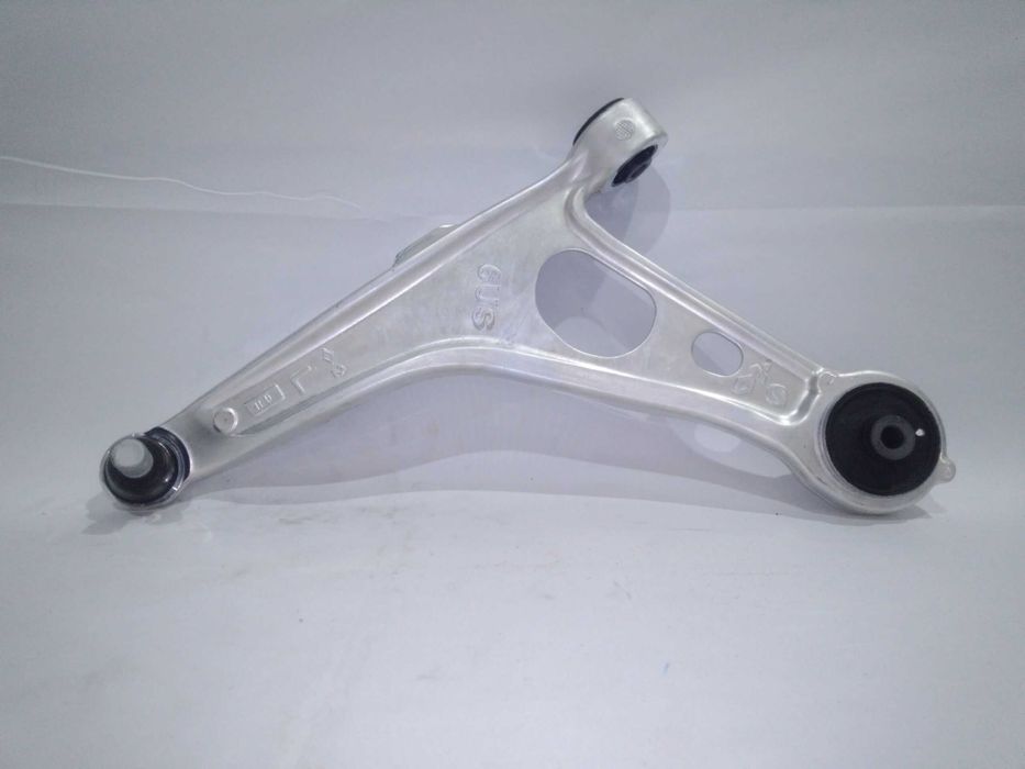 Ричаги передні Mitsubishi Outlander 2022-2024