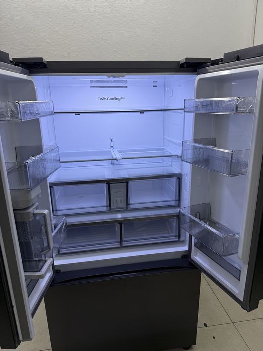 Холодильник side by side