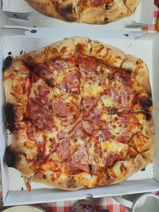 Máquina de esticar massa de pizza
